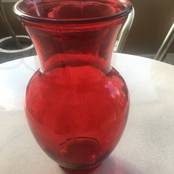 Red Vase - Picture 2 of 2